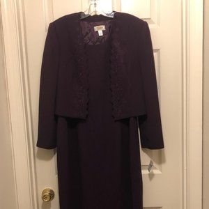 Long Sleeveless dress with jacket